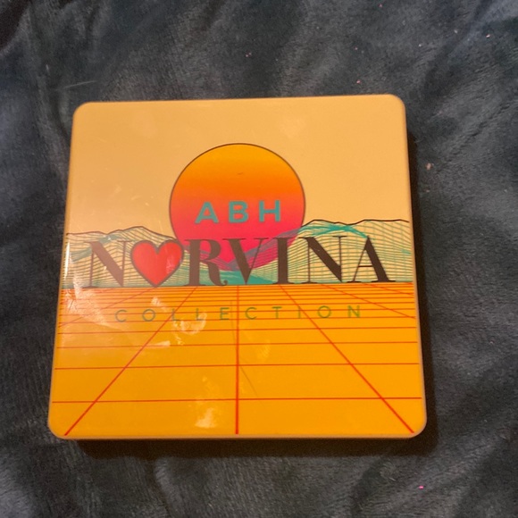 Norvina mini pro pigment palette volume 2